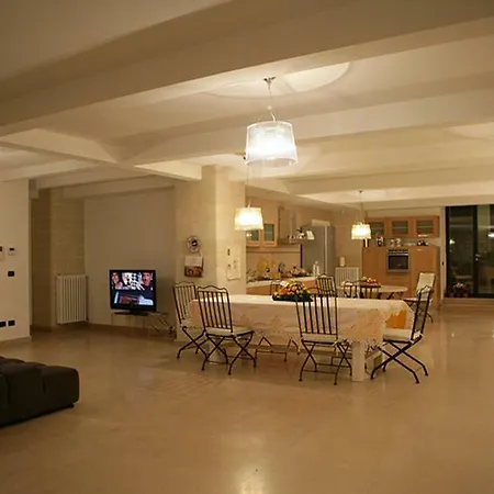 Bed & Breakfast Giardini Antichi *